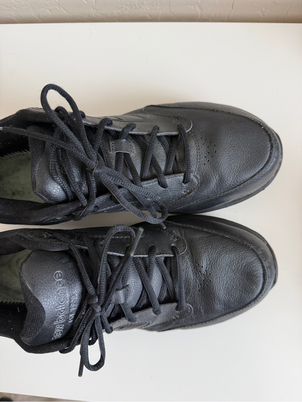 New Balance Men's 928V3 Black Leather Athletic Walking Sneakers Size 11 - Picture 4 of 8